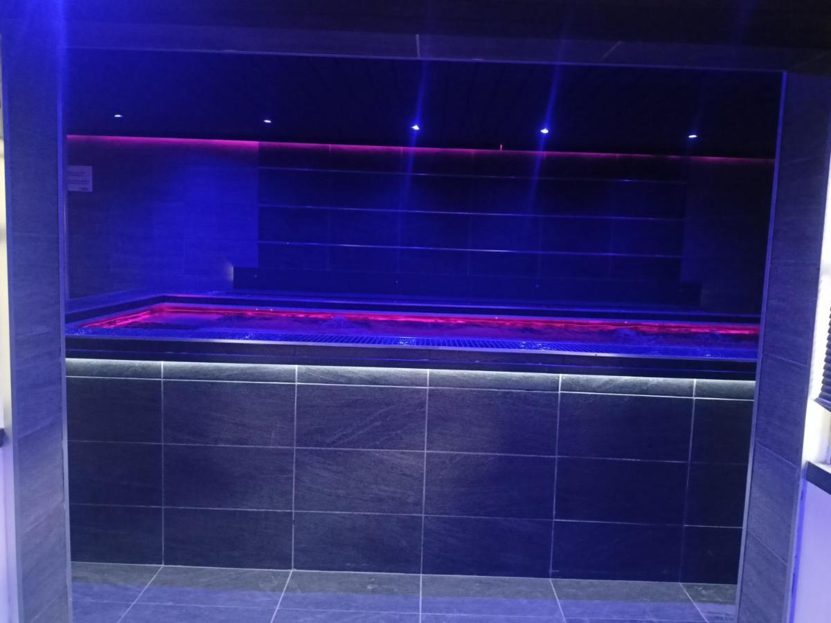 Mas La Farelle Gite, Fitness & Salle De Jeux Gratuite & Spa En Supplement Nîmes Zewnętrze zdjęcie